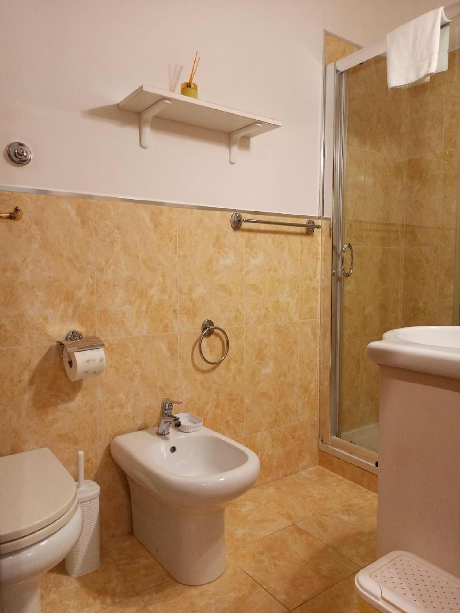 Domina Popolo Bed & Breakfast โรม ภายนอก รูปภาพ