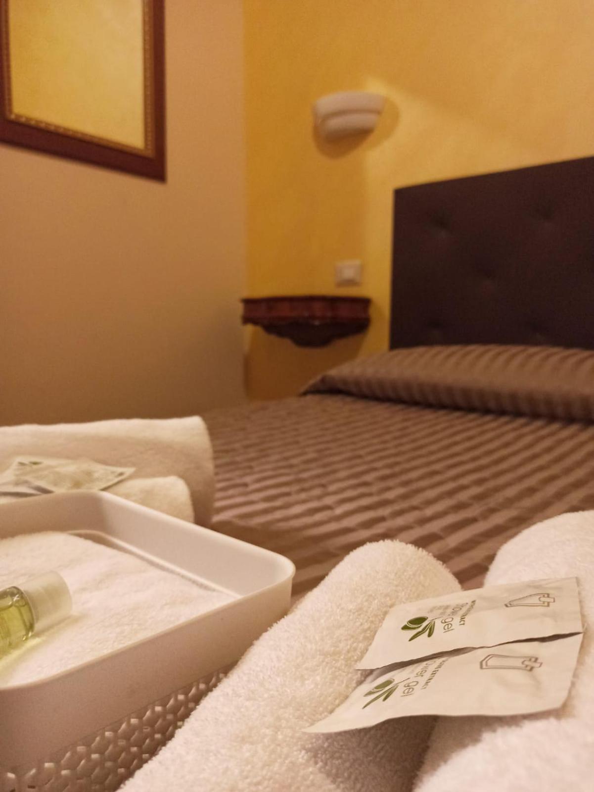Domina Popolo Bed & Breakfast โรม ภายนอก รูปภาพ